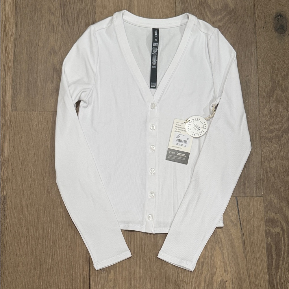 Vuori Classic White V-Neck cardigan